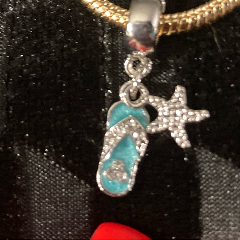 Charm-Bracelet or Necklace Charm/ Pendent Aqua Sandal Starfish in rhinestones - Picture 2 of 9